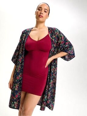 Pretty Vintage 80s Floral & Paisley Satin
Shorty Dressing Robe - Medium